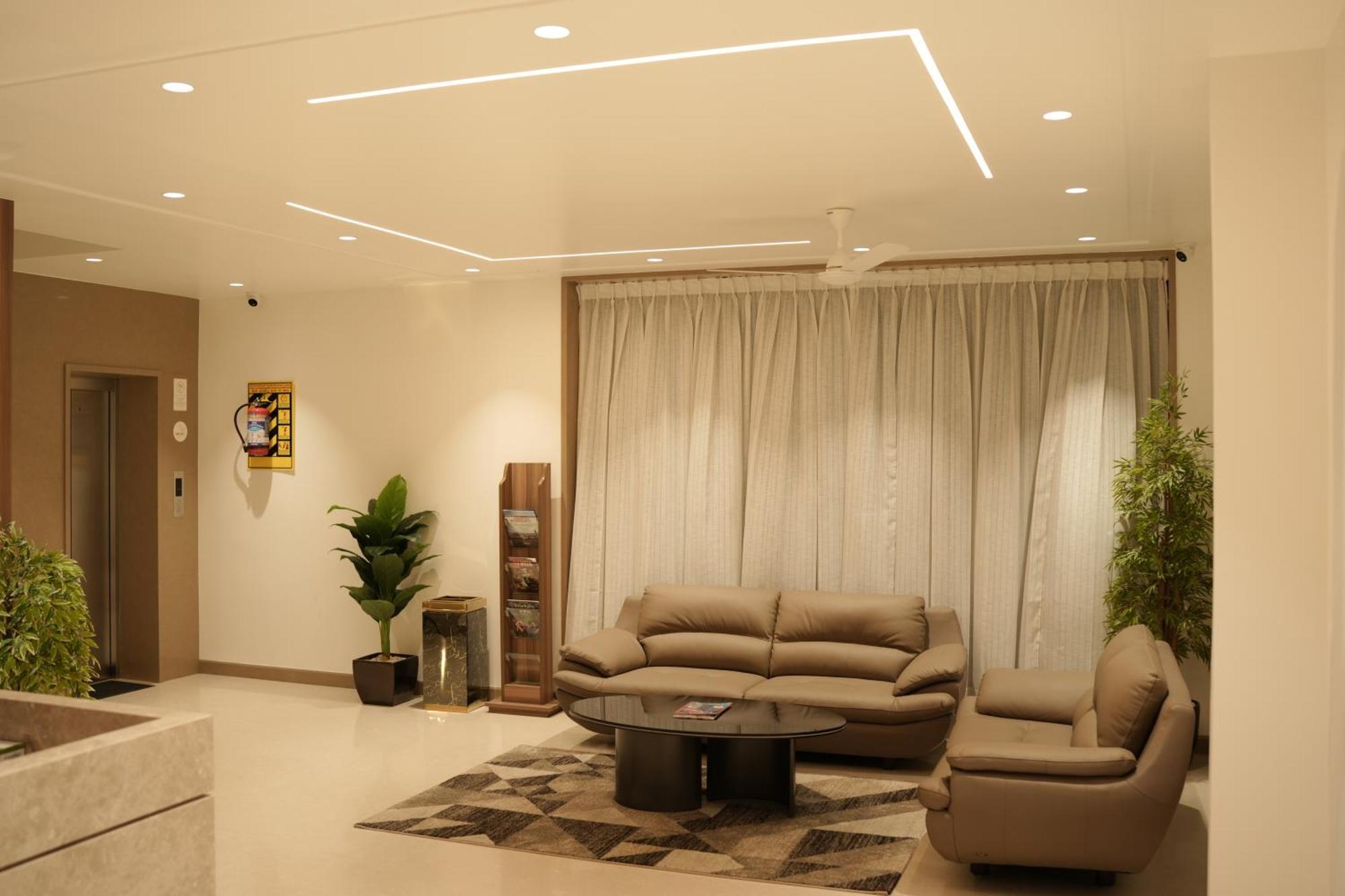 Hotel Kongu Residency Karūr Esterno foto